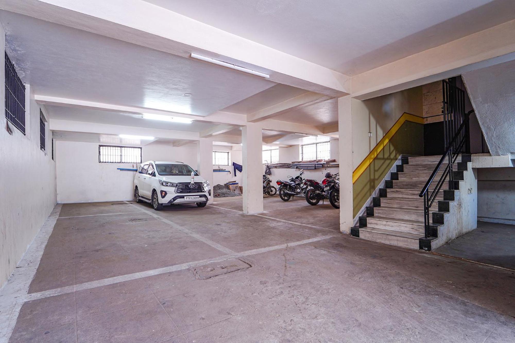 Hotel ESS Paradise Coimbatore Exterior foto
